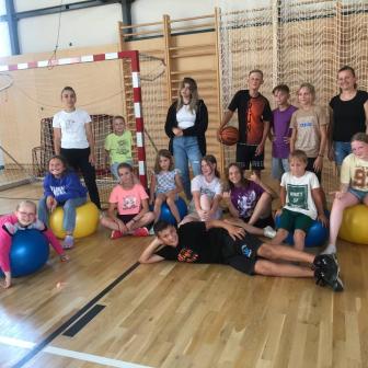 "Léto s úsměvem, léto s češtinou" - příměstský tábor pro ukrajinské děti  v Ronově nad Doubravou